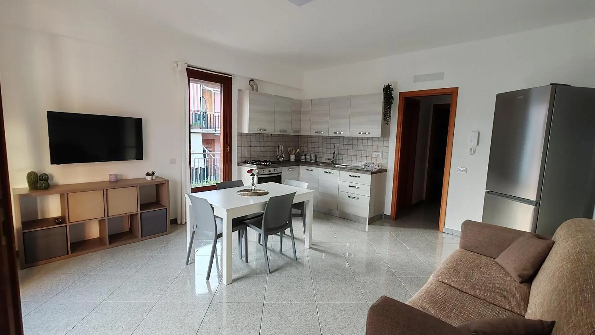 Disiu Apartment Stazzo Italy